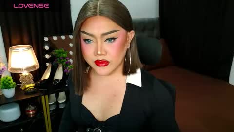 Snapshot of jasmine_brandy chatting on 01.15.26 Jasmine Brandy online show from 01.15.26