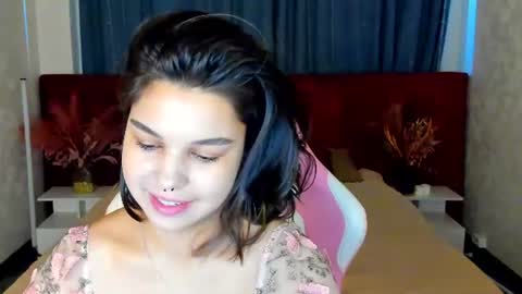 Snapshot of jasmine_burke chatting on 07.24.26 Jasmine Burke online show from 07.24.26