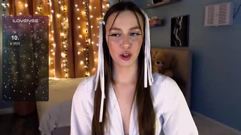 Snapshot of jasmine_doll_ chatting on 02.28.25 Jasmine online show from 02.28.25