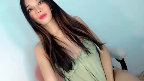 Snapshot of jasmine_on_live chatting on 05.22.26 CUTE JANNA online show from 05.22.26