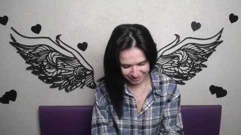 JasmineKouch online show from 10.12.25