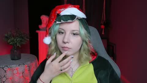 Snapshot of jasminemilko chatting on 12.24.24 Jasmine online show from 12.24.24