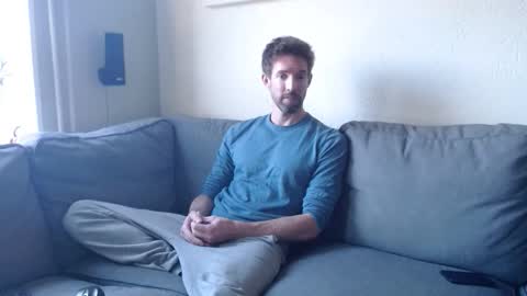 Snapshot of jasonberg29 chatting on 10.28.25 Jason online show from 10.28.25