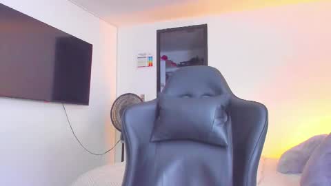 JBrooksXx online show from 09.28.25