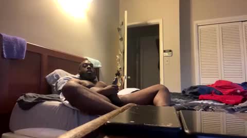 KingSnickers online show from 10.27.25