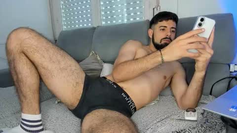 Javier  online show from 12.20.25