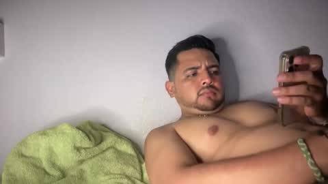 javiermichi online show from 11.18.25