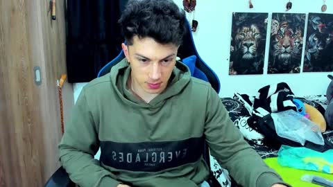 Javier online show from 12.10.24