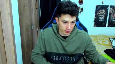 Javier online show from 01.05.25