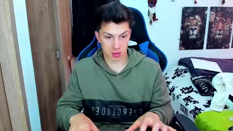 Javier online show from 02.18.25