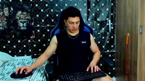 Snapshot of javiersexymann chatting on 05.06.26 Javier online show from 05.06.26
