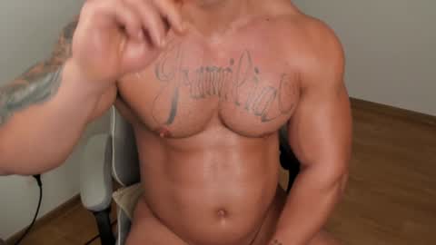 Snapshot of jaxonhunk chatting on 12.12.24 JaxonHunk online show from 12.12.24