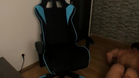 Snapshot of jaxonhunk chatting on 10.12.25 JaxonHunk online show from 10.12.25