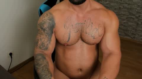 Snapshot of jaxonhunk chatting on 11.23.25 JaxonHunk online show from 11.23.25