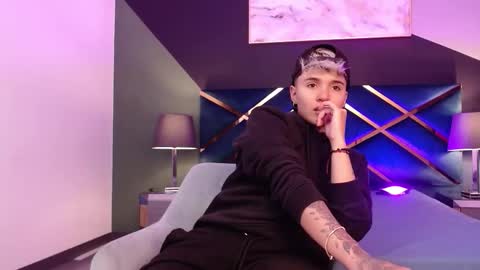 Snapshot of jaxwolf_ chatting on 01.15.26 JAX online show from 01.15.26