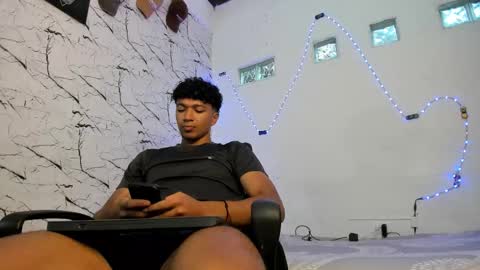 Snapshot of jay_aalvarez chatting on 02.11.26 Jay online show from 02.11.26