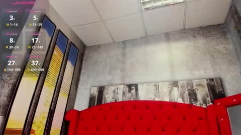 Snapshot of jay_bluee chatting on 12.17.25 jay bluee online show from 12.17.25