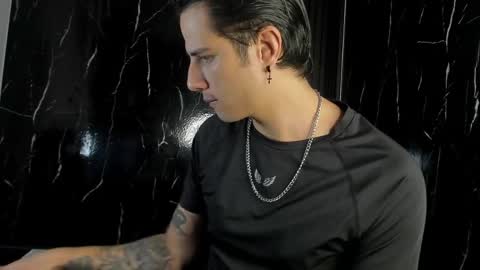 Snapshot of jayalvarrez_ chatting on 04.29.26 Jay Alvarrez online show from 04.29.26