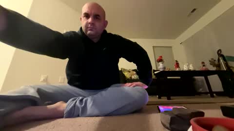 Snapshot of jaybee0986 chatting on 02.05.25 jaybee0986 online show from 02.05.25