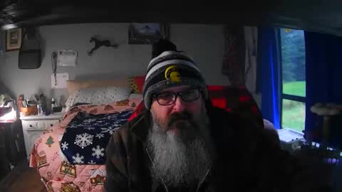 Grand Zaddy or Jay its casual online show from 12.22.25