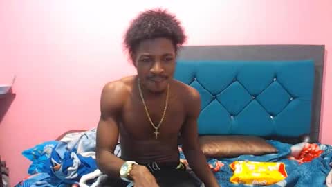 Snapshot of jaycolinss chatting on 01.01.25 jaycollins online show from 01.01.25