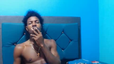 Snapshot of jaycolinss chatting on 01.12.25 jaycollins online show from 01.12.25