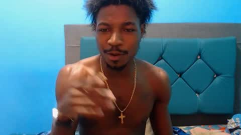 Snapshot of jaycolinss chatting on 01.12.25 jaycollins online show from 01.12.25