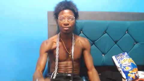 Snapshot of jaycolinss chatting on 01.19.25 jaycollins online show from 01.19.25