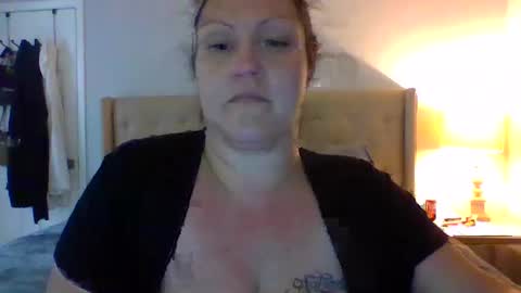 Snapshot of jayisher chatting on 05.04.26 Jay is HER online show from 05.04.26