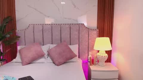 Jazmin online show from 10.04.25