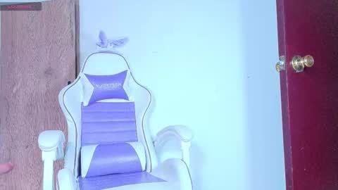 jazmin  online show from 10.06.25