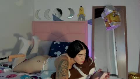 jazmin  online show from 10.07.25