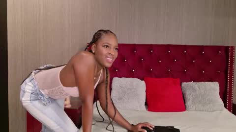 Jasmin Brownn online show from 12.15.25