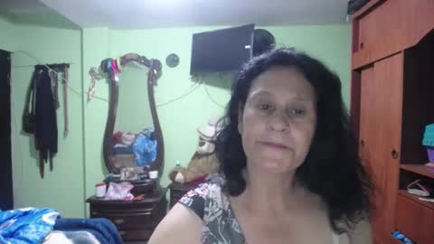 Snapshot of jazmin_rios chatting on 01.25.25 jazmim online show from 01.25.25