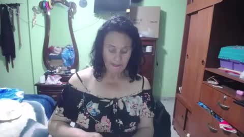 Snapshot of jazmin_rios chatting on 01.25.25 jazmim online show from 01.25.25