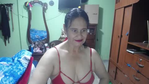 Snapshot of jazmin_rios chatting on 01.31.25 jazmim online show from 01.31.25