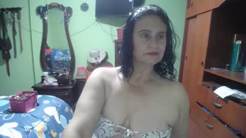 Snapshot of jazmin_rios chatting on 02.26.25 jazmim online show from 02.26.25