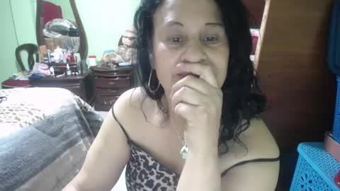 Snapshot of jazmin_rios chatting on 10.08.25 jazmim online show from 10.08.25