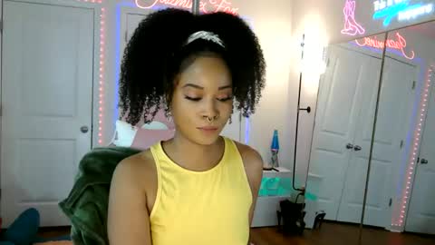Snapshot of jazminefox chatting on 05.30.26 Jazmine Fox online show from 05.30.26