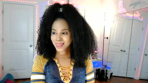 Snapshot of jazminefox chatting on 06.05.26 Jazmine Fox online show from 06.05.26