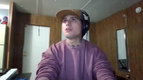 Snapshot of jazyvevvo chatting on 02.22.25 JAZY online show from 02.22.25