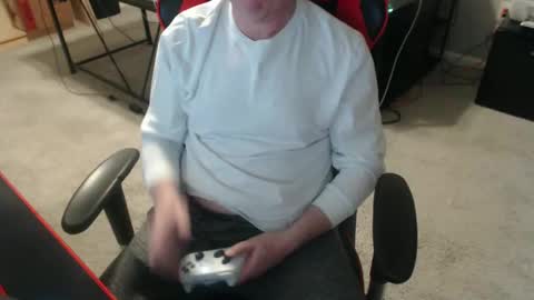 Snapshot of jcor13 chatting on 03.05.25 Jim online show from 03.05.25