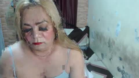 Snapshot of jdan81 chatting on 12.19.24 GorgeousCASSIE online show from 12.19.24