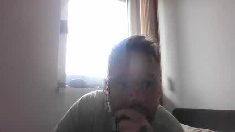 Snapshot of je_melody chatting on 05.19.26 EJ Melody online show from 05.19.26