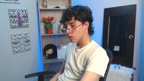 Snapshot of jeam_hot chatting on 01.09.25 jeam_hot online show from 01.09.25