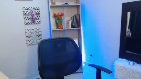 Snapshot of jeam_hot chatting on 01.13.25 jeam_hot online show from 01.13.25