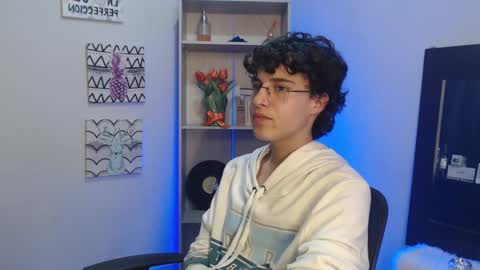 Snapshot of jeam_hot chatting on 01.17.25 jeam_hot online show from 01.17.25