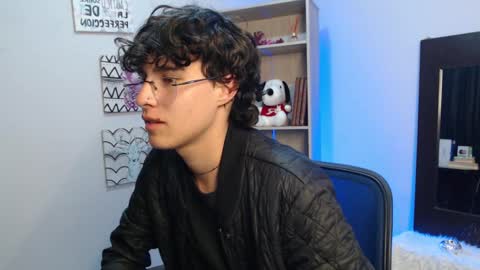 Snapshot of jeam_hot chatting on 01.30.25 jeam_hot online show from 01.30.25