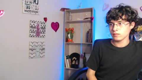 Snapshot of jeam_hot chatting on 02.20.25 jeam_hot online show from 02.20.25