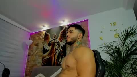 Snapshot of jean_lopez chatting on 05.12.26 Jean axelcrow Modelo Independiente online show from 05.12.26